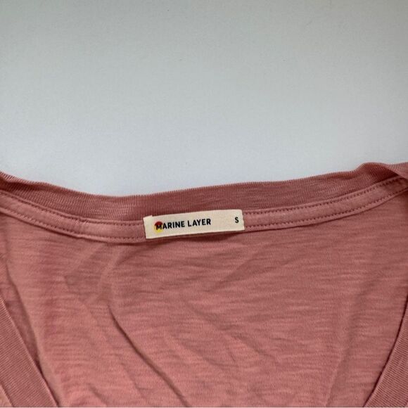 Marine Layer Boyfriend V-Neck Pink Top Size X-Small NWOT - Picture 3 of 7